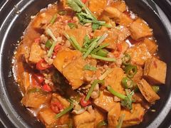 -亿江南新概念融合美食餐厅(管仲老街店)