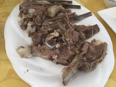 -苏莱特色牛骨滩羊手抓馆(长城东街总店)