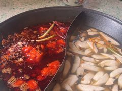 -鸿姐老火锅(疁城新天地店)