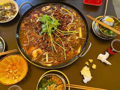 -鸿顺老铁锅美蛙鱼府(解放碑店)