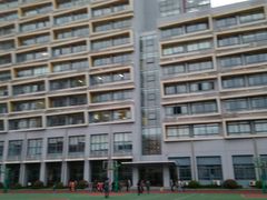 -上海财经大学附属北郊高级中学