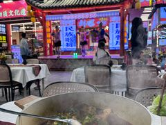 -刘姐啤酒鱼民族演艺餐厅(西街总店)