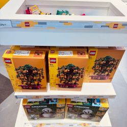 -乐高品牌旗舰店(人民广场店)