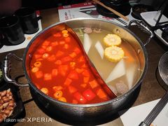 牛骨番茄鸳鸯锅-左庭右院鲜牛肉火锅(新梅广场店)