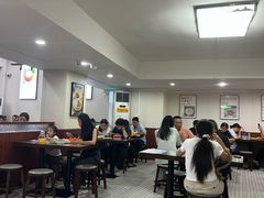 -黄师奶甜品店