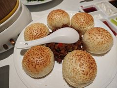 芝麻火烧夹鸭肉-北平楼·烤鸭·北京菜(牡丹园店)