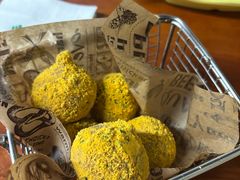 -BHC炸鸡(明洞总店)