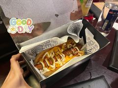 -TRIPS BURGER(大钟寺店)