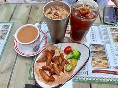 -兴华里茶记(禅城同济首店)