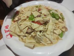 -玺炖·中国铁锅炖(虹桥天街店)
