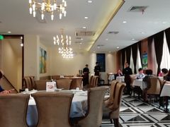 大堂-老人和饭店(淮海中路店)