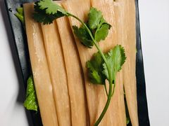 重庆空运宽粉-花间小酌火锅小酒馆(吕四店)