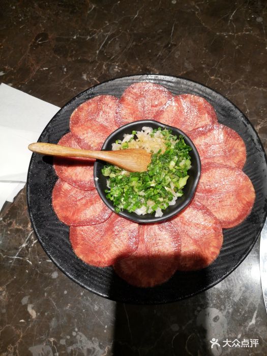 烧肉三两(东部新城银泰城店)盐葱牛舌图片 - 第496张