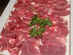 现切牛肉-贵府酸汤牛肉火锅·贵州老字号(飞山街店)