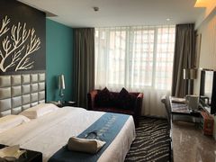 -昆明朗威酒店(昆明站火车站双桥夜市风情街店)