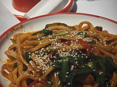 -欧提汗·新疆餐厅·清真(银都路店)