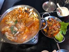 部队火锅-富乐满韩国正宗炸鸡韩国料理(虹泉路店)