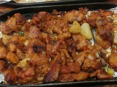 -老东镇啤酒屋海鲜加工·蒸汽海鲜·海鲜烧烤(台东店)