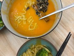 -轻蔬不用等·素食(江苏路店)