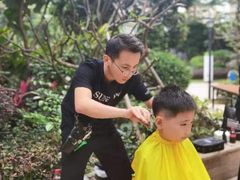 -首脑美容美发化妆美甲培训学校(龙岗校区)