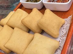 -乡村馕坑肉·烧烤·新疆菜·本地人更爱吃(阿勒泰首店)