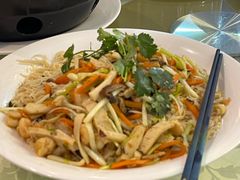 -荣誉海鲜酒楼(海湾店)