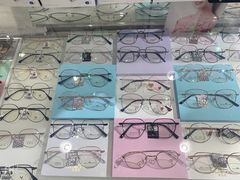 -华彬眼镜专业渐进配镜(潘家园店)