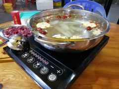-牛一煲美食(江高店)