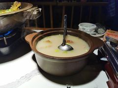 洪湖藕汤-小凤庭·地道湖北菜武昌鱼·铫子藕汤(黄鹤楼店)