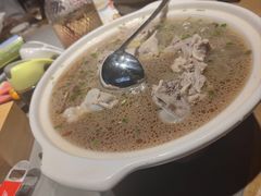 -头上红煨盐鸡·非遗院子餐厅