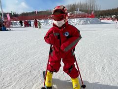 -亚布力新体委滑雪场