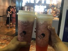 芝士莓莓+芝士莓果-喜茶(上海正大广场店)