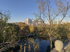 -魔方公寓(大宁国际店)