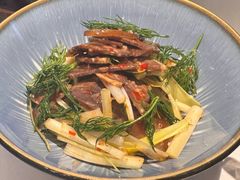 莳萝干拌牛肉-金海华·Winsun玲珑国际·赫本时光(园区金鸡湖店)