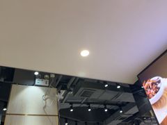 -魔都三兄弟酸辣粉·蘸卤炸串(虹桥万科店)
