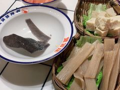 -贤合庄卤味自助火锅(新都汇店)