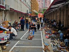 -云洲古玩城(大木桥路店)