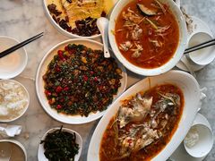 -雀蓝川菜(奥体广场店)