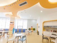 -戊辰亲子游泳俱乐部