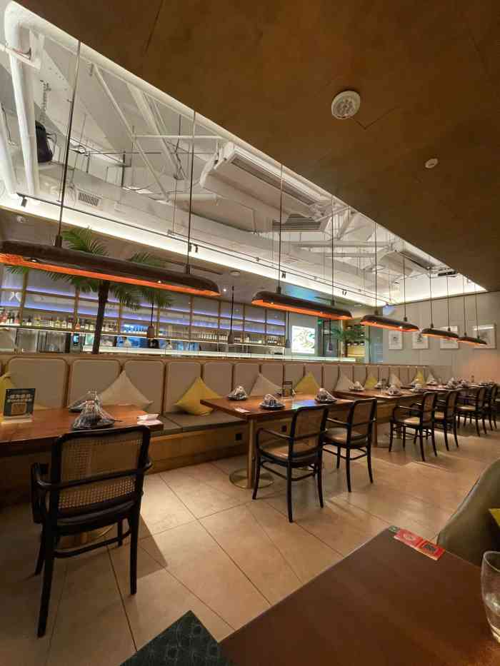金牌泰香米泰国餐厅(万象城店)-"青柠檬蒸鲈鱼挺好吃的,酸辣酸辣的,是