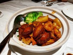 鲍鱼鸡肉煲-香樟花园新粤料理(无锡万象城店)