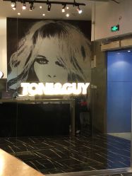 -TONI&GUY