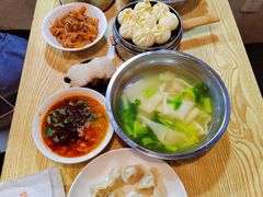 -王菊美食街·王菊面馆(总店)