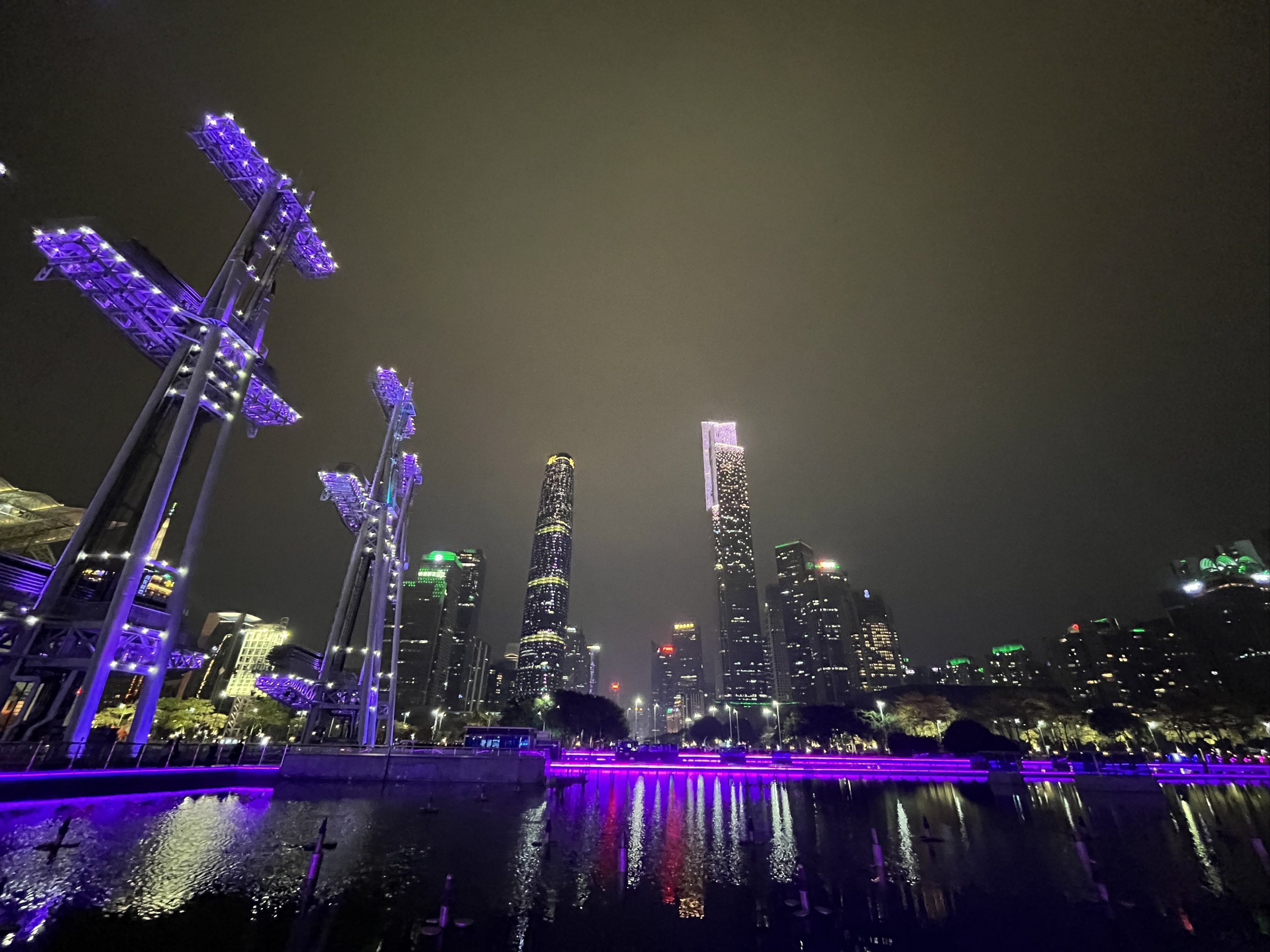 📍海珠区💡地点:海心沙公园🌃夜