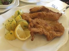 -中央咖啡馆