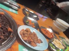 -唯成•韩国炭火烤肉 유성고기