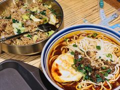 招牌传统麻辣面-聚合鑫东北熏酱熟食麻辣面(长阳店)
