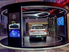 -梅赛德斯奔驰文化中心·停车场