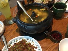 云南经典汽锅鸡-云海肴·汽锅鸡·云南菜(苏州中心店)