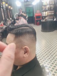 -海文先生国潮烫染男士理发馆